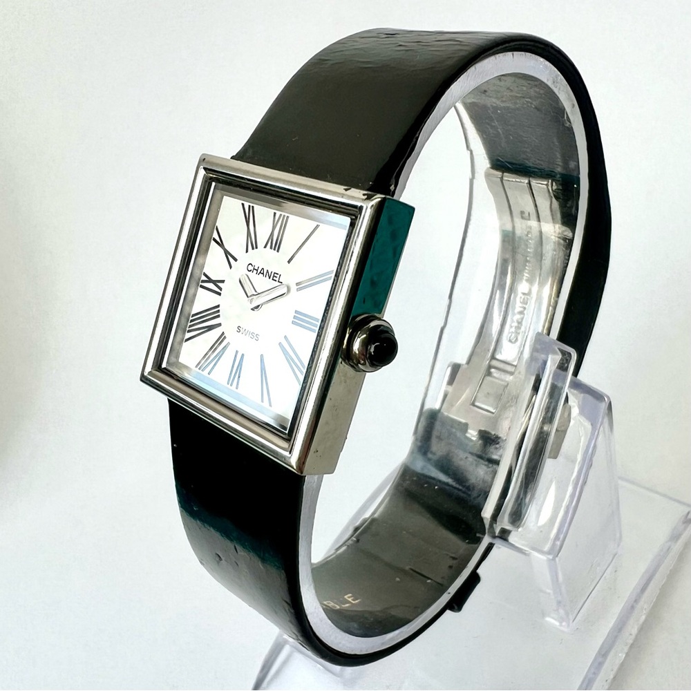 CHANEL MADEMOISELLE Quartz 22mm Steel Watch - Picture 3 of 11